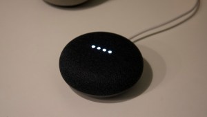 google_home_mini_review_-_touch