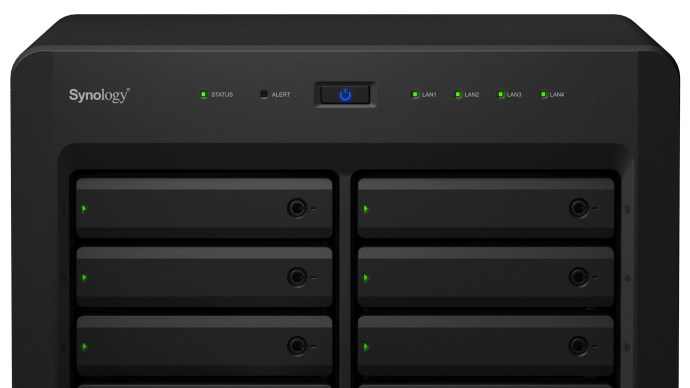 technology_excellence_awards_synology_ds3617xs_front