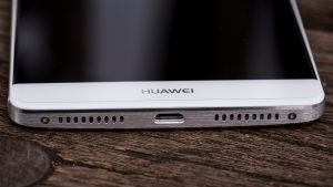 Huawei Mate 8 recension: Närbild på underkant