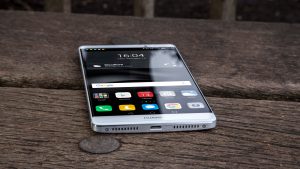 Huawei Mate 8 recension: Nederkant
