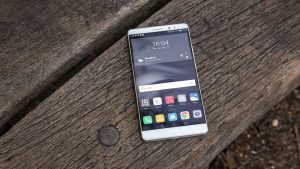 Huawei Mate 8 recension: Framsidan på