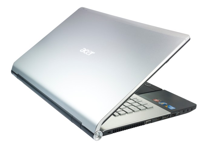 Acer Aspire Ethos 8943G - bakifrån
