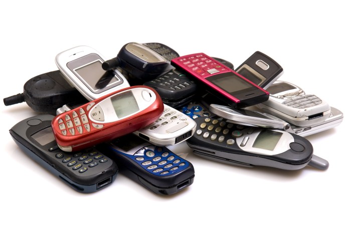 06-gamla mobiltelefoner