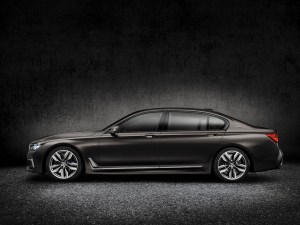bmw_7_series_review_2015_5
