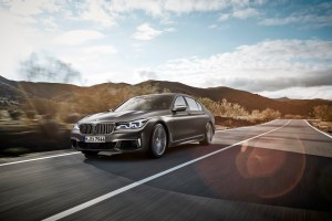 bmw_7_series_review_2015_7