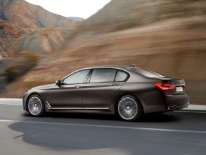 bmw_7_series_review_2015_8