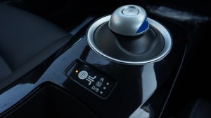 nissan_leaf_review_gear_selector