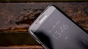 Samsung Galaxy S7 Edge alltid på skärmen från en annan vinkel