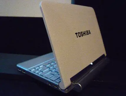 Toshiba Mini NB200 bakifrån